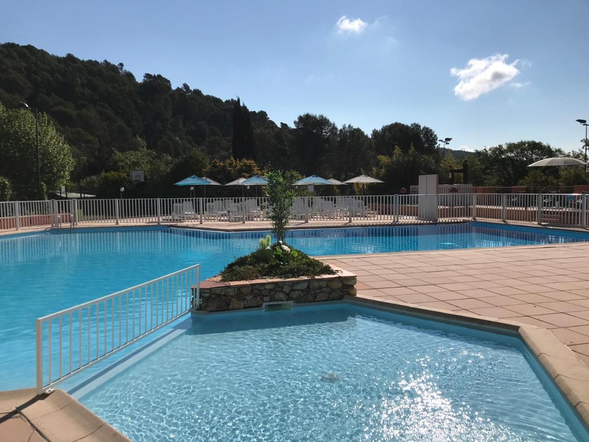 Aparthotel Le Domaine Du Thronnet Figanières Exterior foto