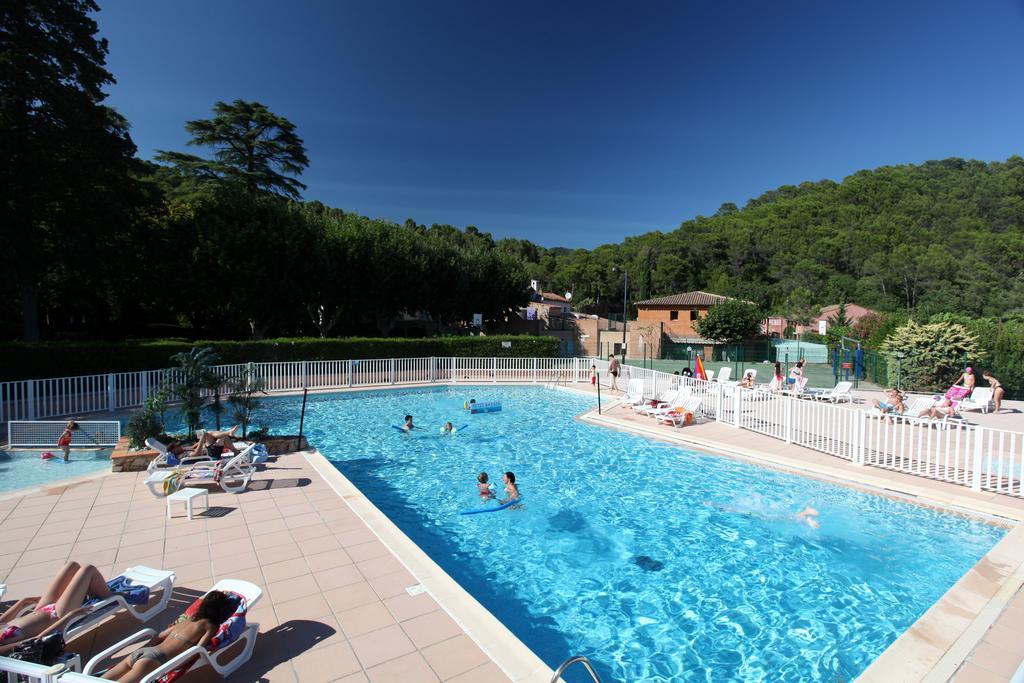 Aparthotel Le Domaine Du Thronnet Figanières Exterior foto