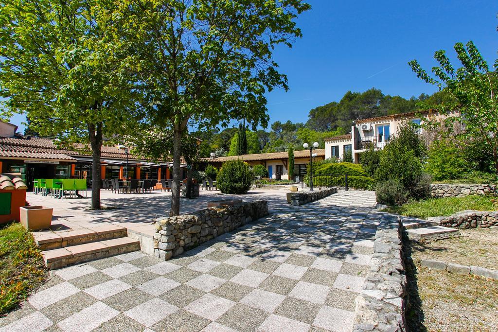 Aparthotel Le Domaine Du Thronnet Figanières Exterior foto