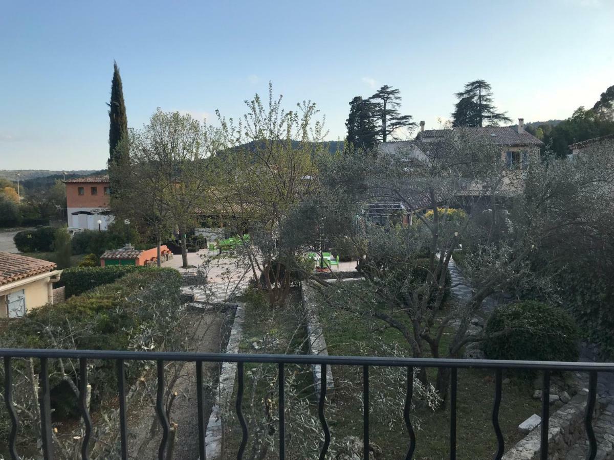 Aparthotel Le Domaine Du Thronnet Figanières Exterior foto
